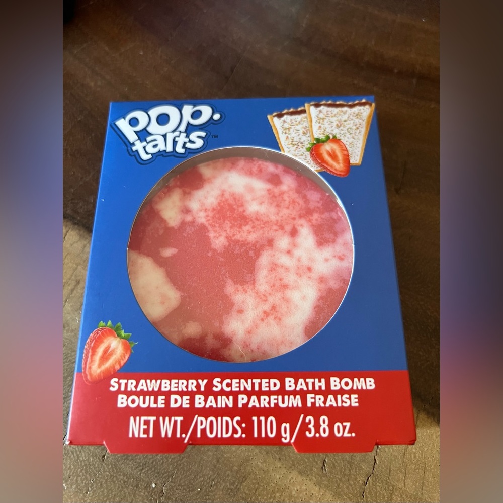 Pop tarts strawberry scented bath bomb